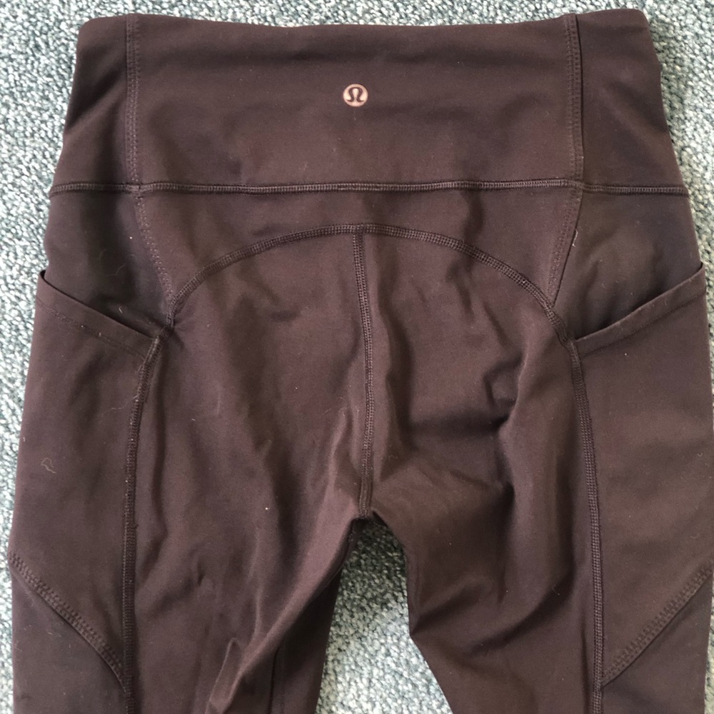 Lululemon leggings with pocket
